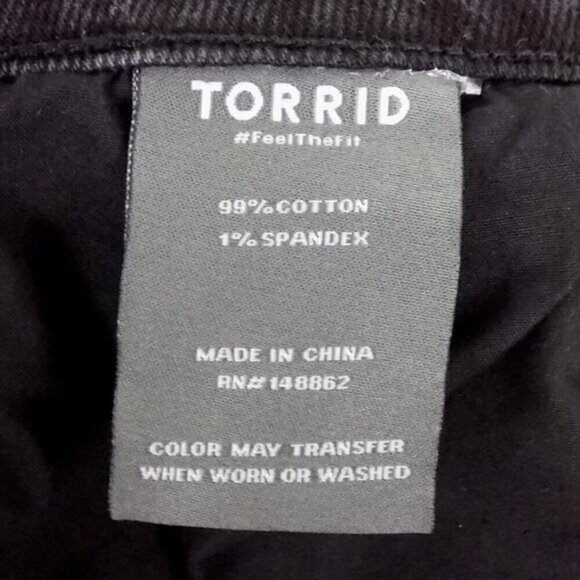 Torrid Crop Boyfriend Classic Denim Jeans Size 20 Black - Picture 4 of 4
